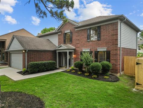 142 Hidden Lake Drive League City TX 77573
