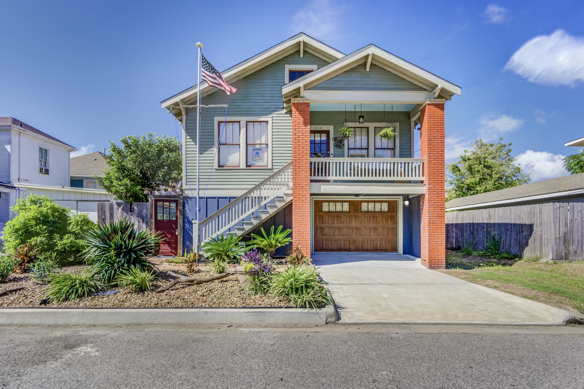 1213 36th Street Galveston TX 77550