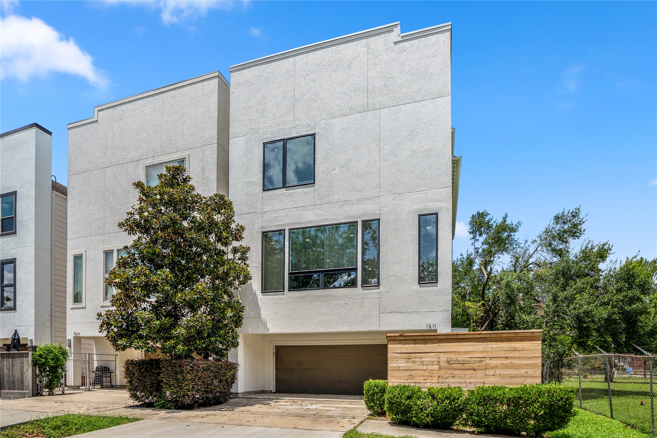 1511 Sandman Street Houston TX 77007