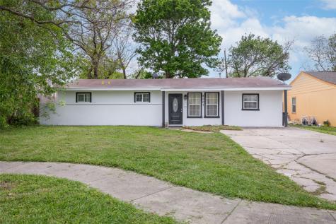 4007 Brookmeade Drive Houston TX 77045