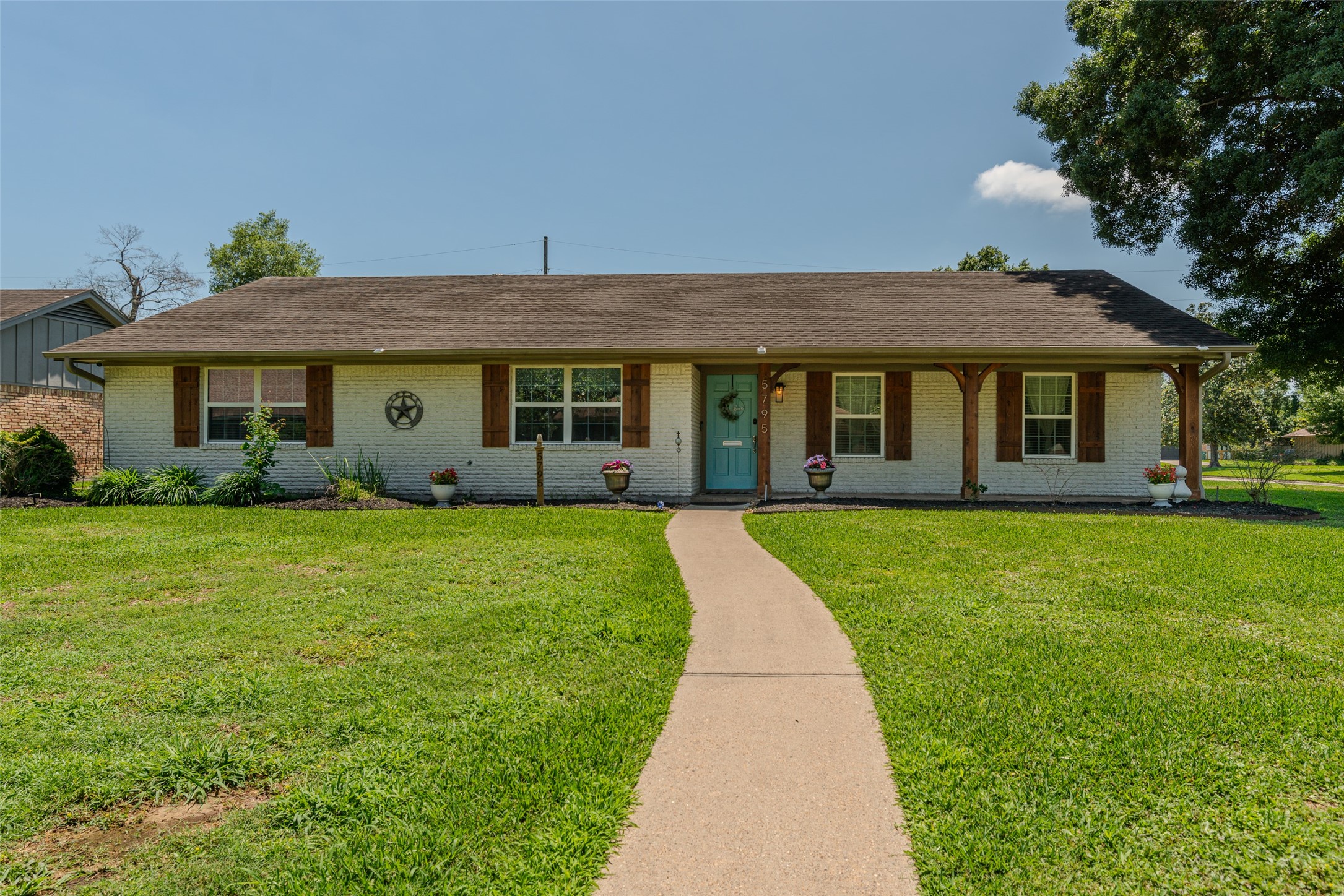 5795 Sul Ross Lane Beaumont TX 77706