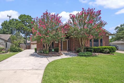 10730 Crestfield Court Houston TX 77070