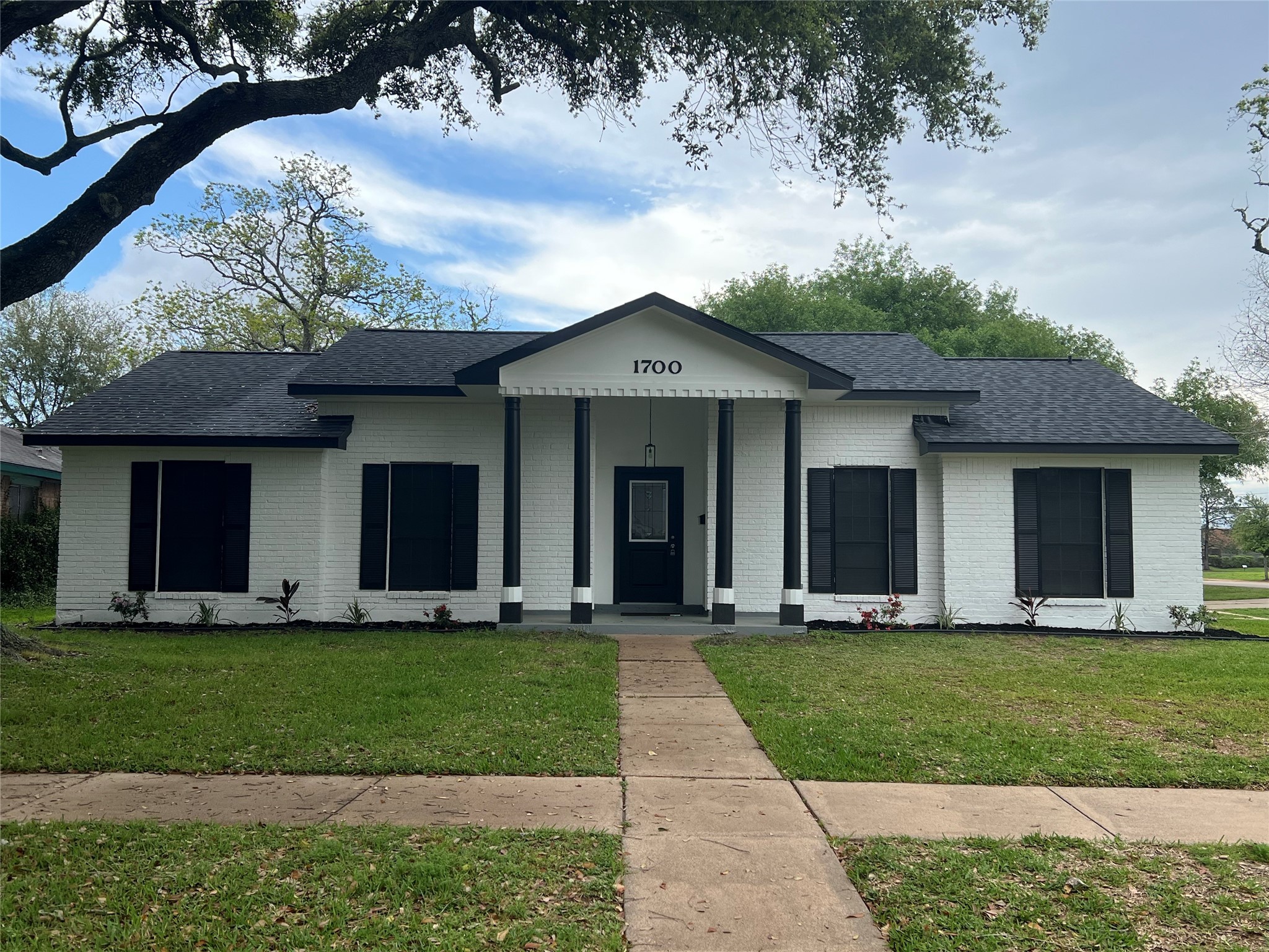 1700 Capri Lane Seabrook TX 77586