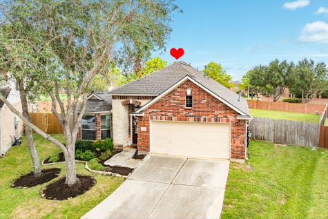 13201 Misty Shore Lane Pearland TX 77584