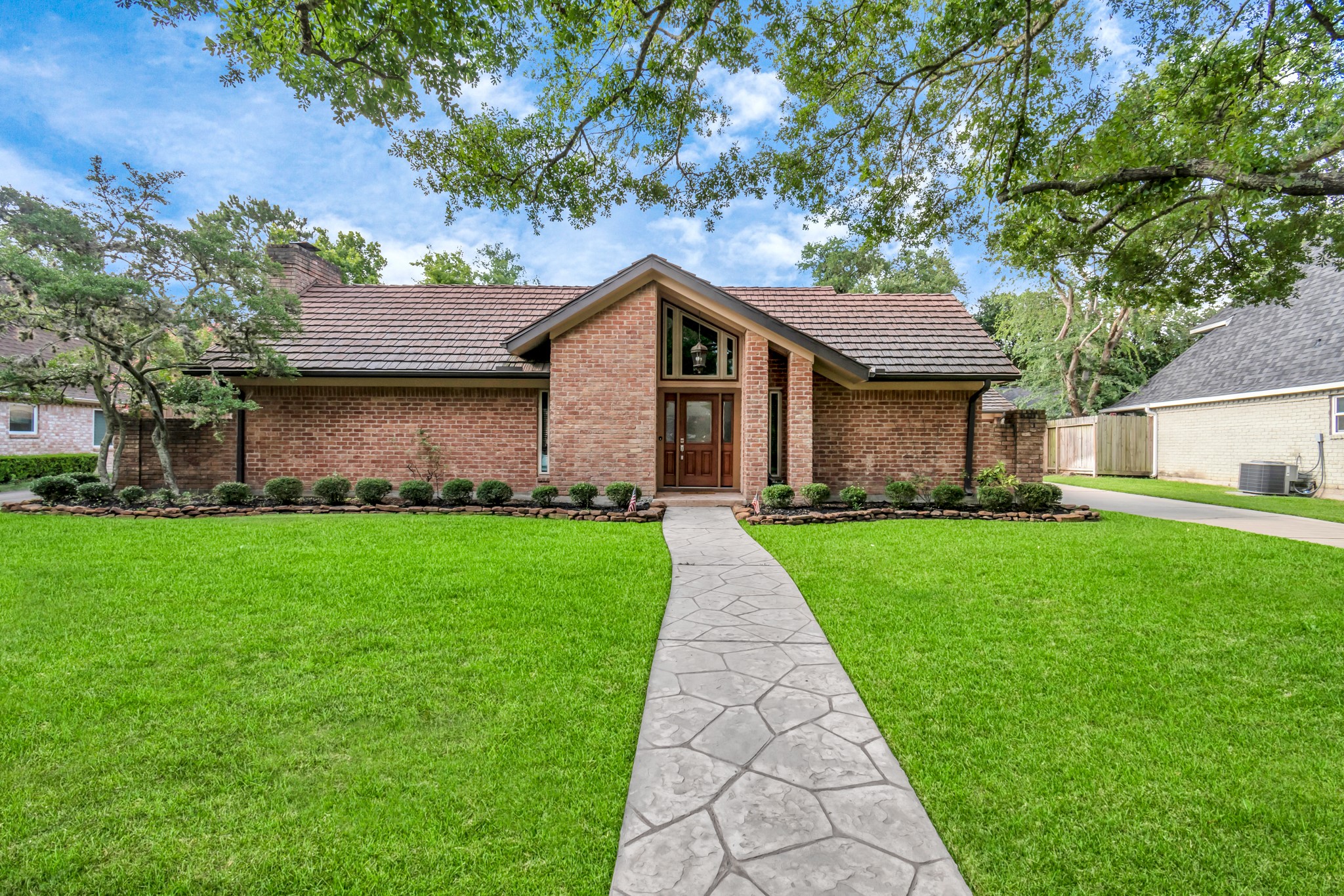 11919 Summerdale Street Houston TX 77077