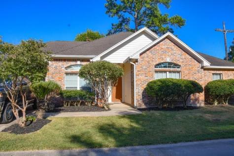 8 Howell Court Beaumont TX 77706