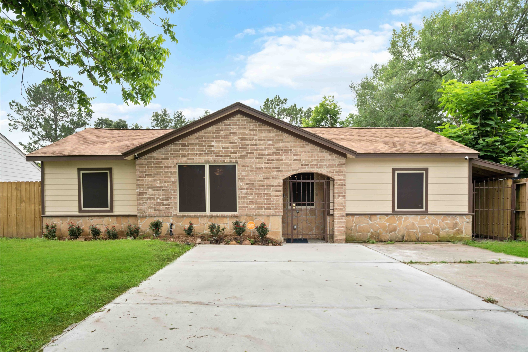 5602 Lakefield Drive Houston TX 77033