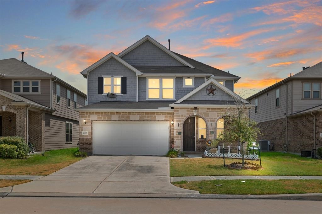 2635 Oakwood Bluff Trail Houston TX 77038