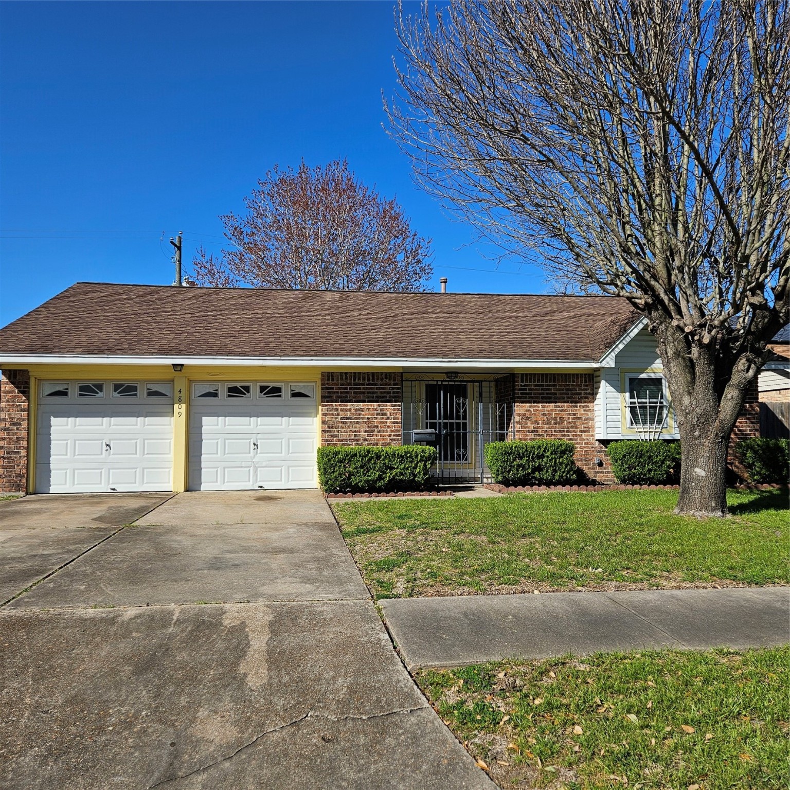4809 Holly Park Drive Pasadena TX 77505