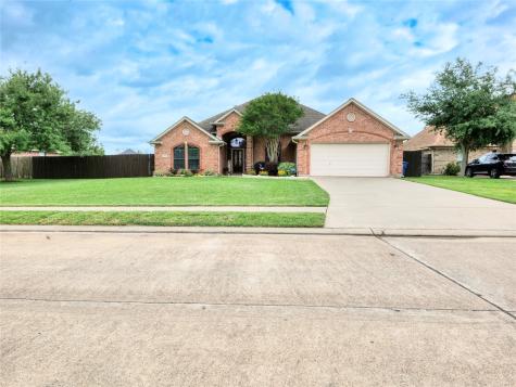112 Wisteria Street Richwood TX 77531