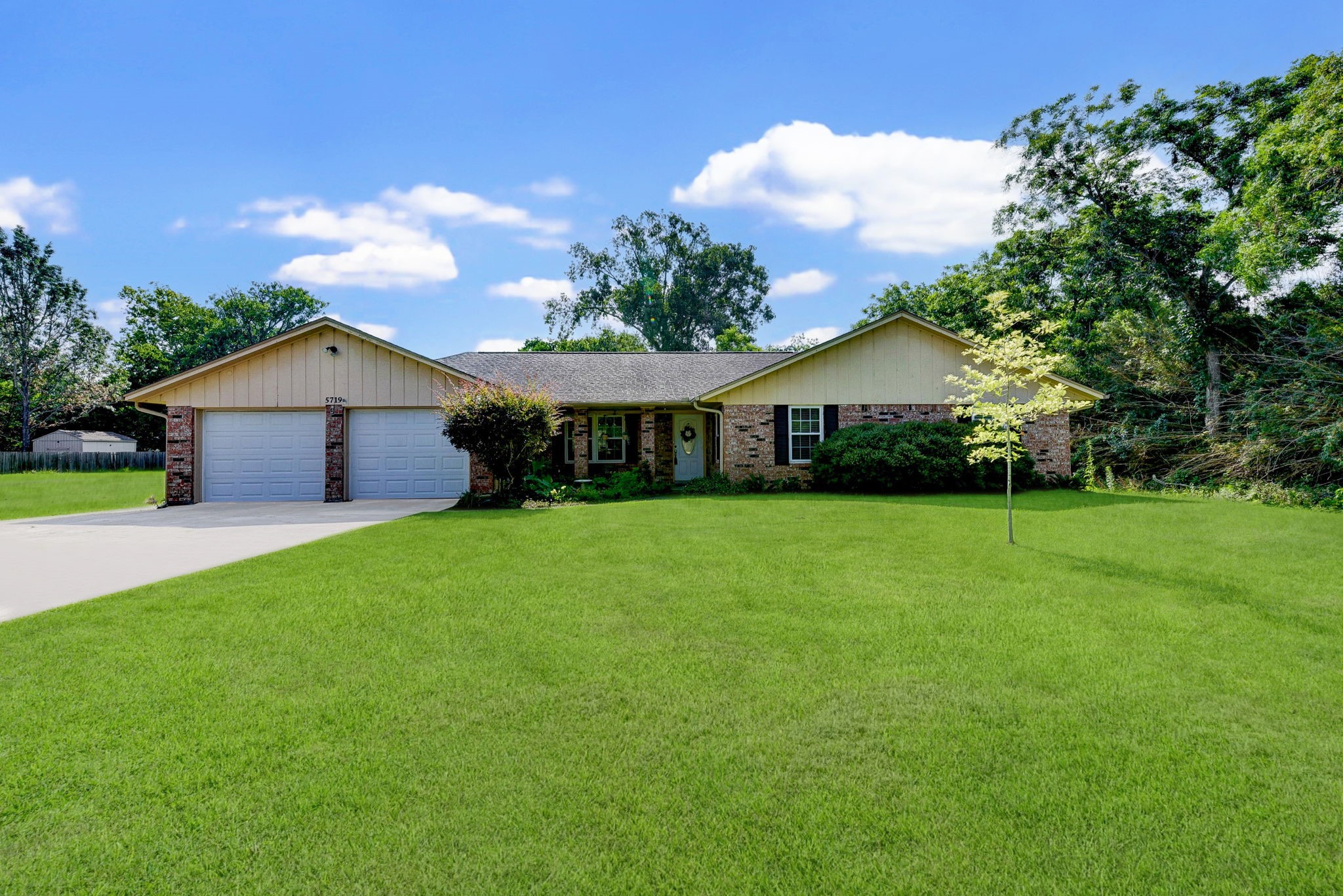 5719 Avenue M 1/2 Santa Fe TX 77510