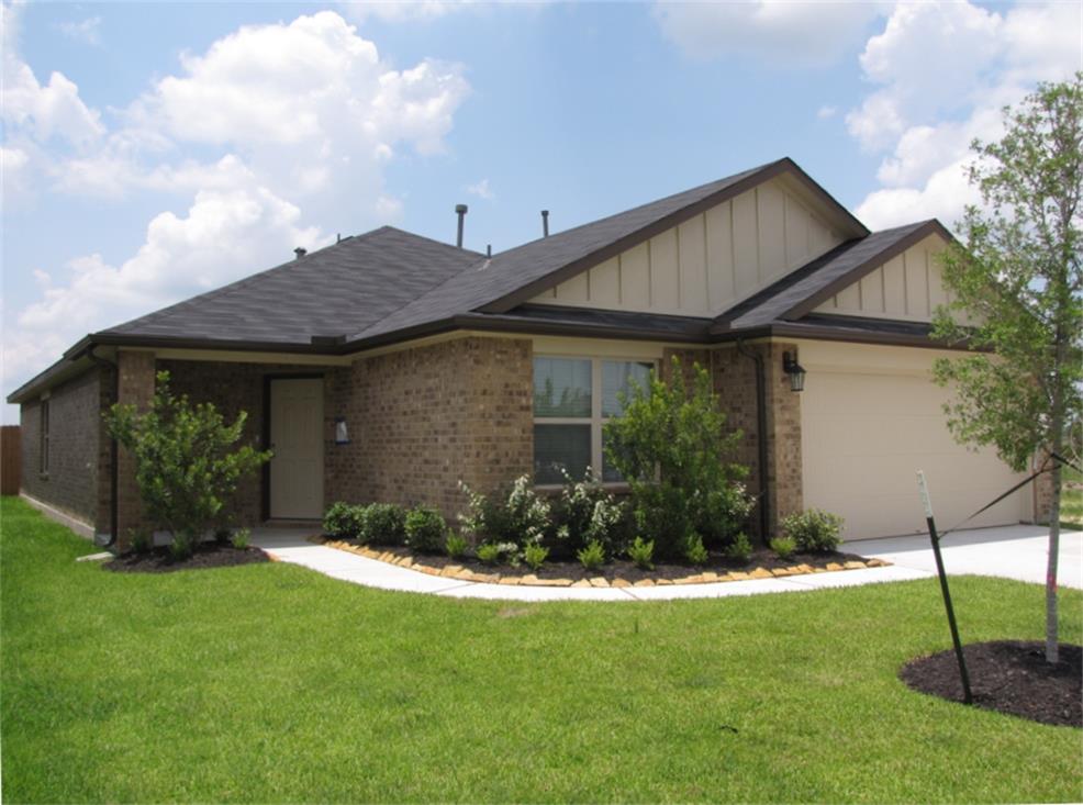 1943 Bravos Manor Lane Fresno TX 77545