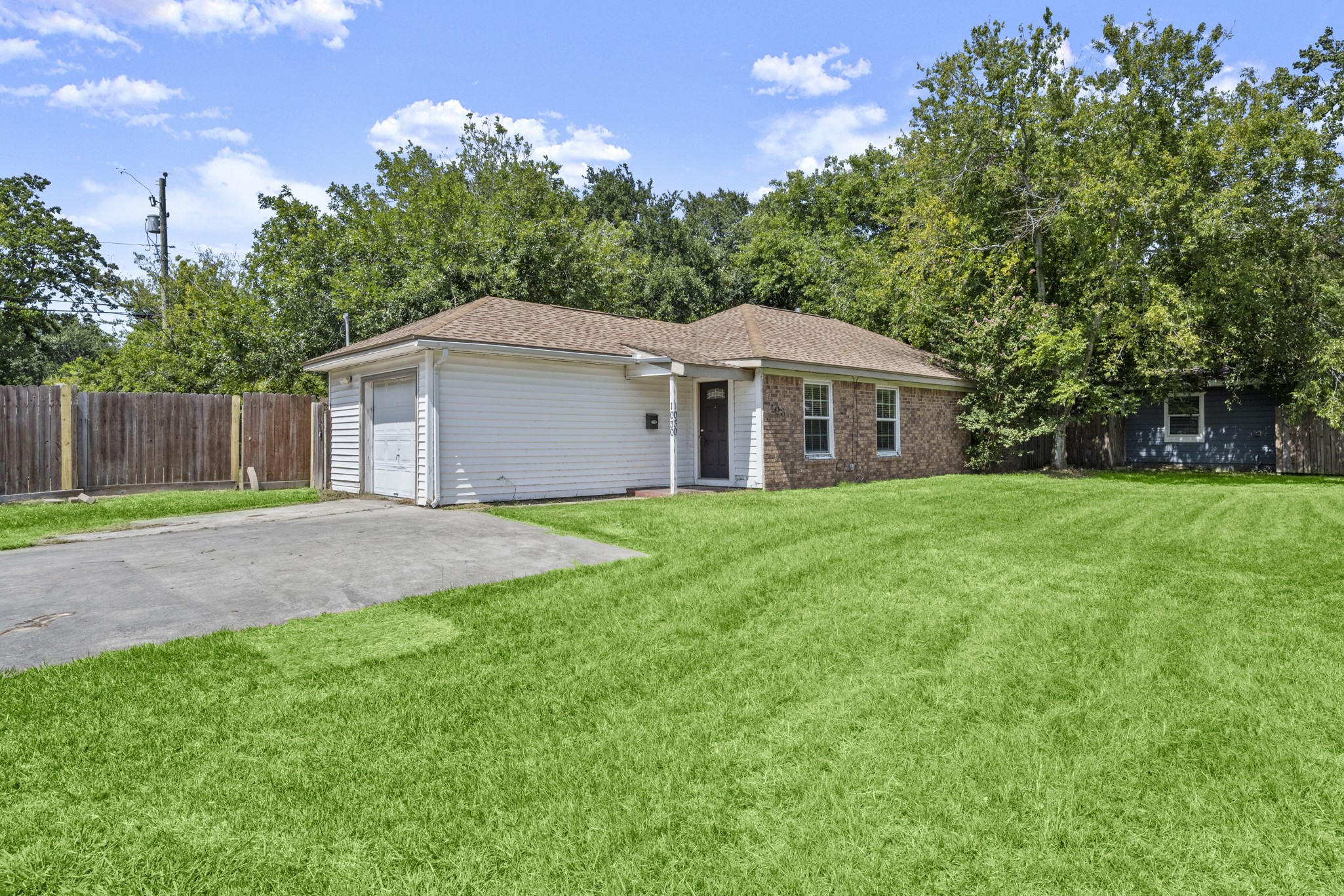 1030 16th Avenue N Texas City TX 77590