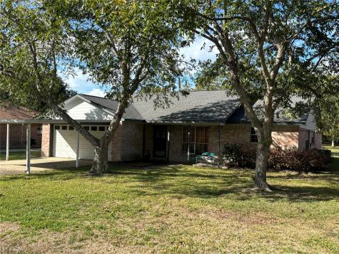 414 Julie Lane Highlands TX 77562