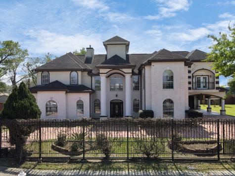 124 Palmyra Street Houston TX 77022