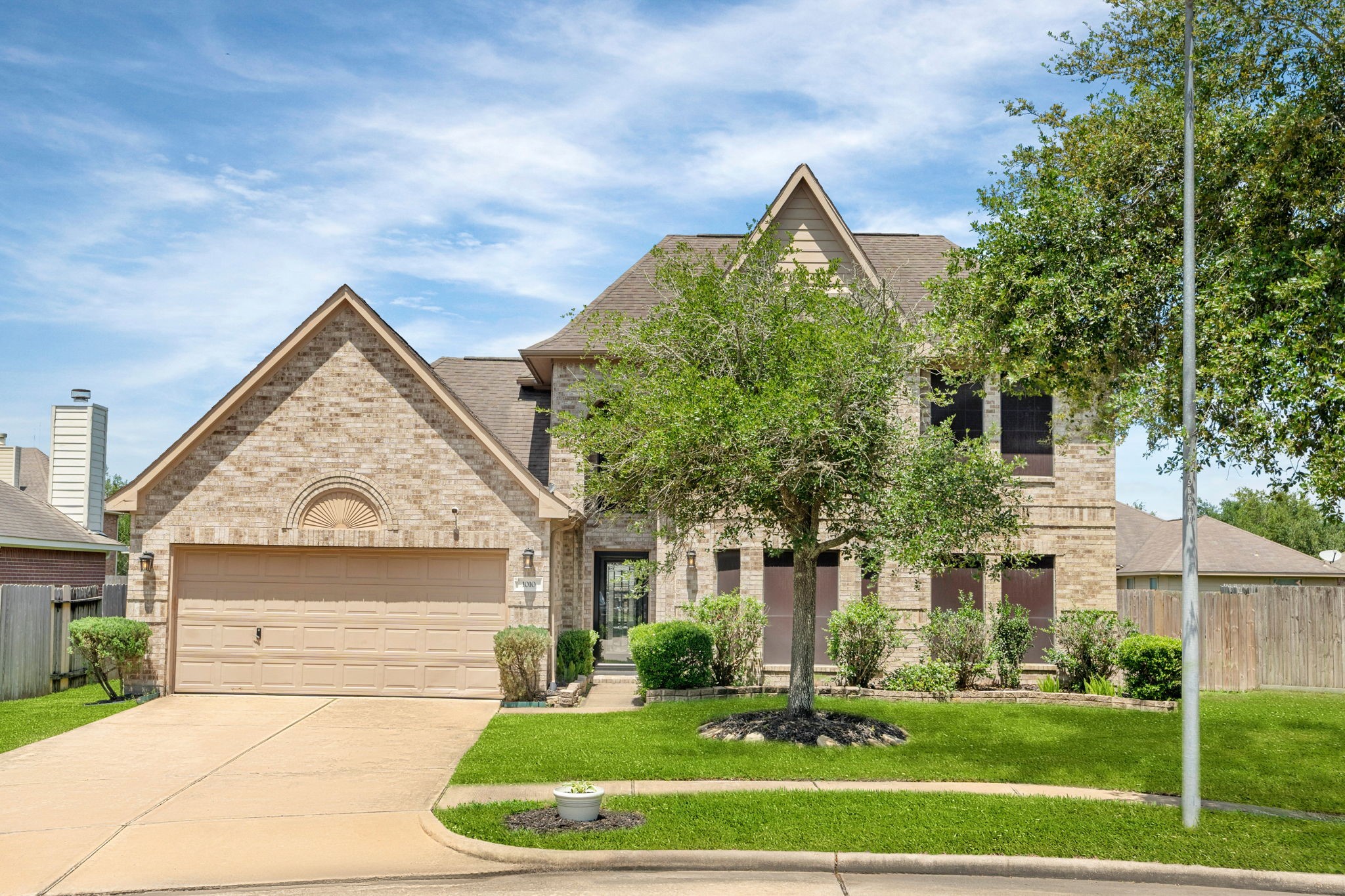 1010 Sapling Crest Court Fresno TX 77545