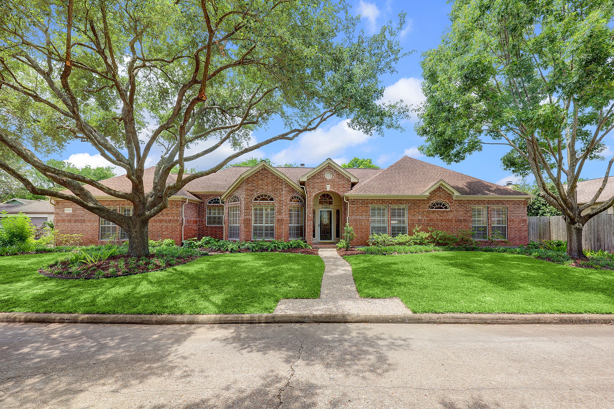 1602 Beaconshire Road Houston TX 77077