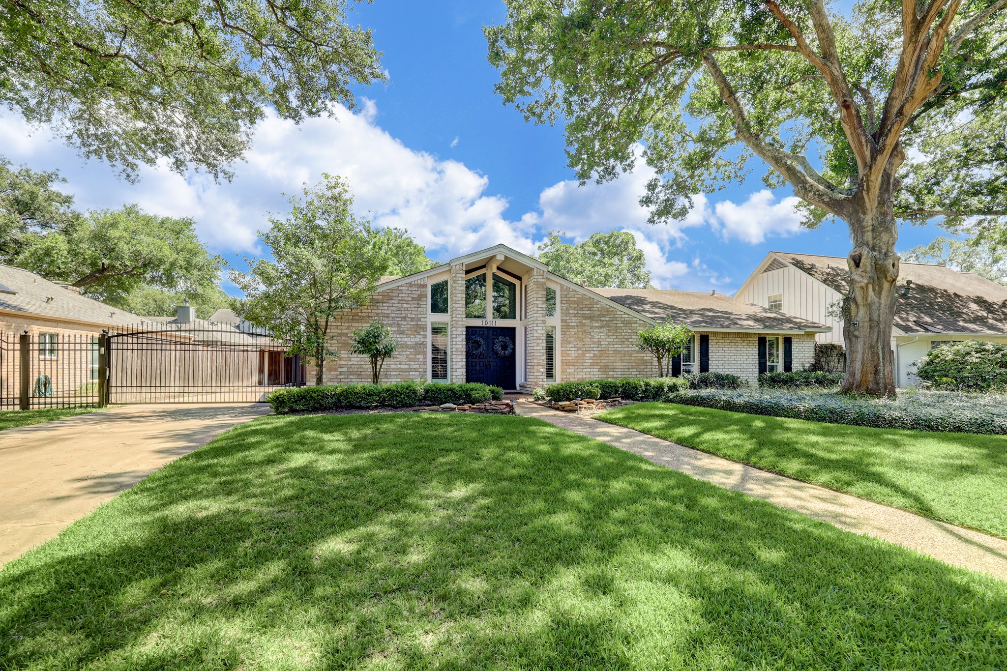 10111 Olympia Drive Houston TX 77042