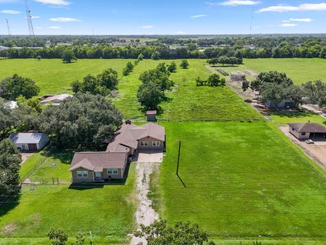118 Cedar Vale Road Bay City TX 77414
