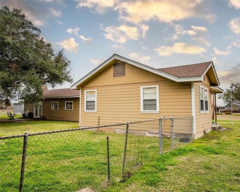 118 Cedar Vale Road Bay City TX 77414