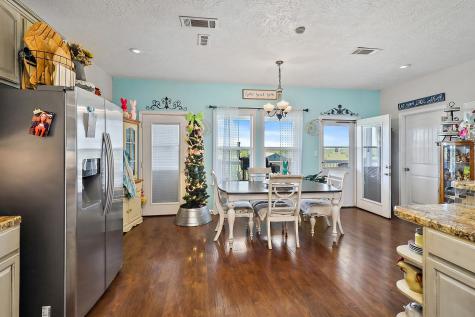 13659 Todd Road Winnie TX 77665