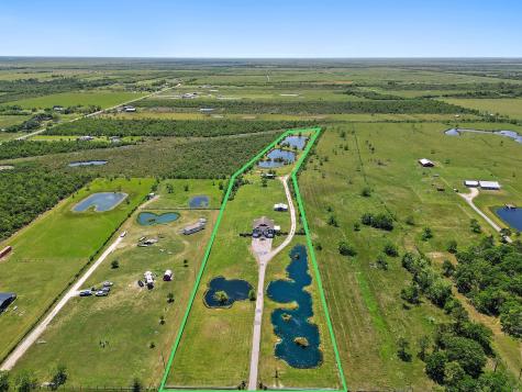 13659 Todd Road Winnie TX 77665