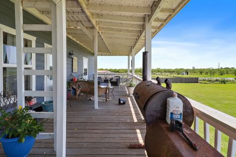 13659 Todd Road Winnie TX 77665