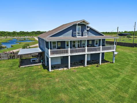 13659 Todd Road Winnie TX 77665