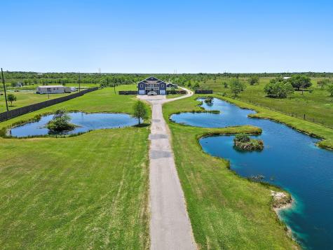 13659 Todd Road Winnie TX 77665