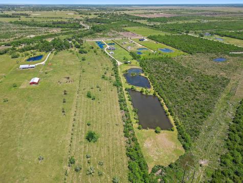13659 Todd Road Winnie TX 77665