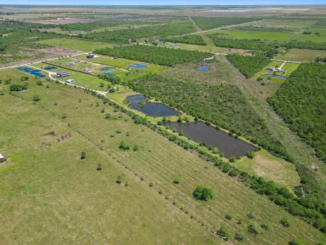 13659 Todd Road Winnie TX 77665