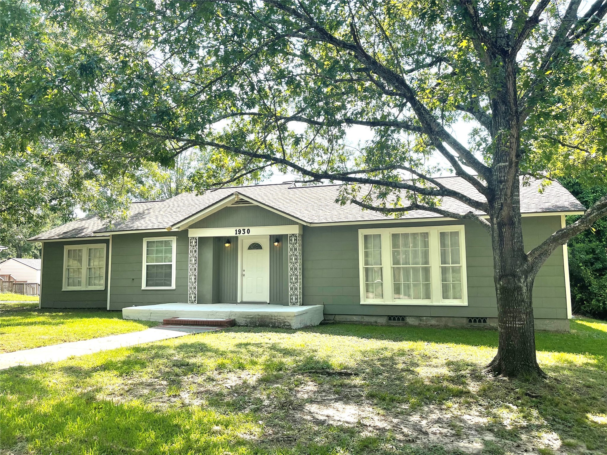 1930 Avenue P Huntsville TX 77340
