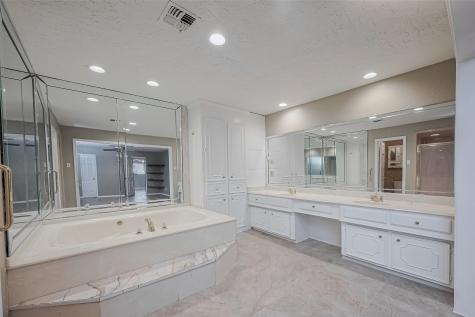 4015 Black Locust Drive Houston TX 77088