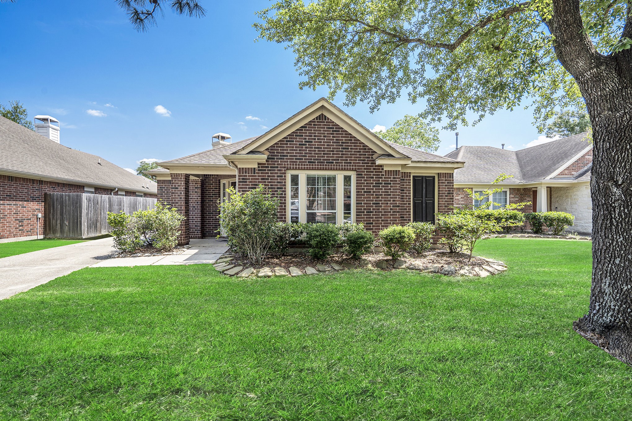 26854 Manor Falls Drive Kingwood TX 77339