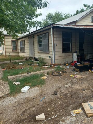203 S Oak Avenue Nixon TX 78140