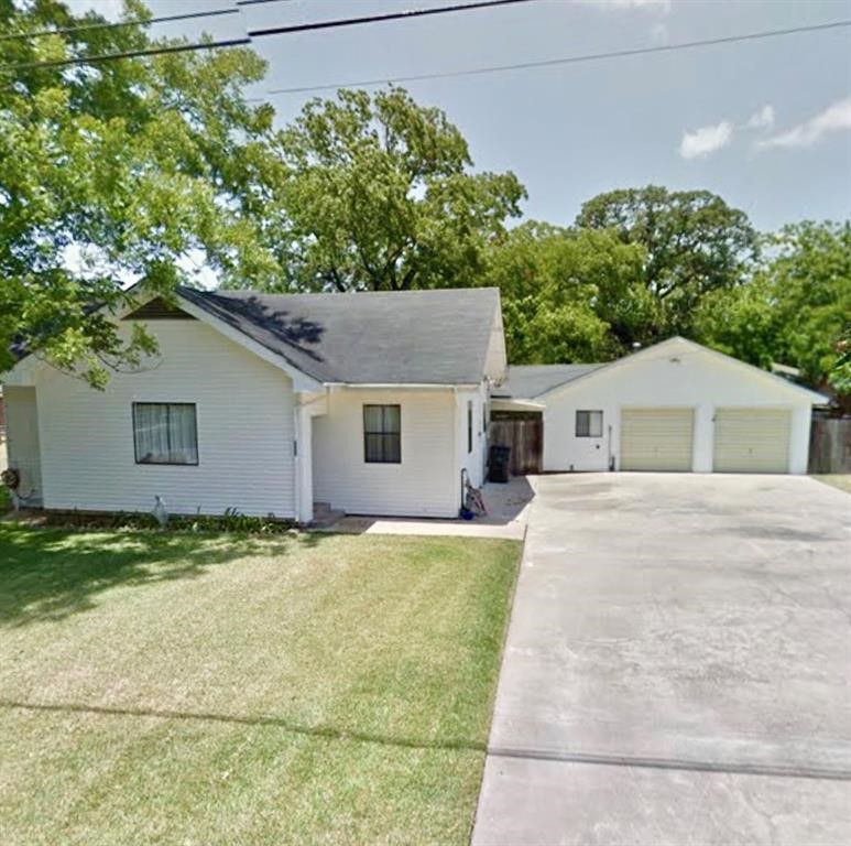 620 Charter Street Columbus TX 78934
