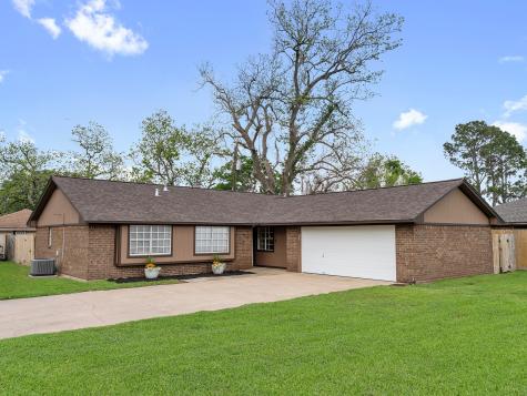 1406 Rev Swinney Street West Columbia TX 77486