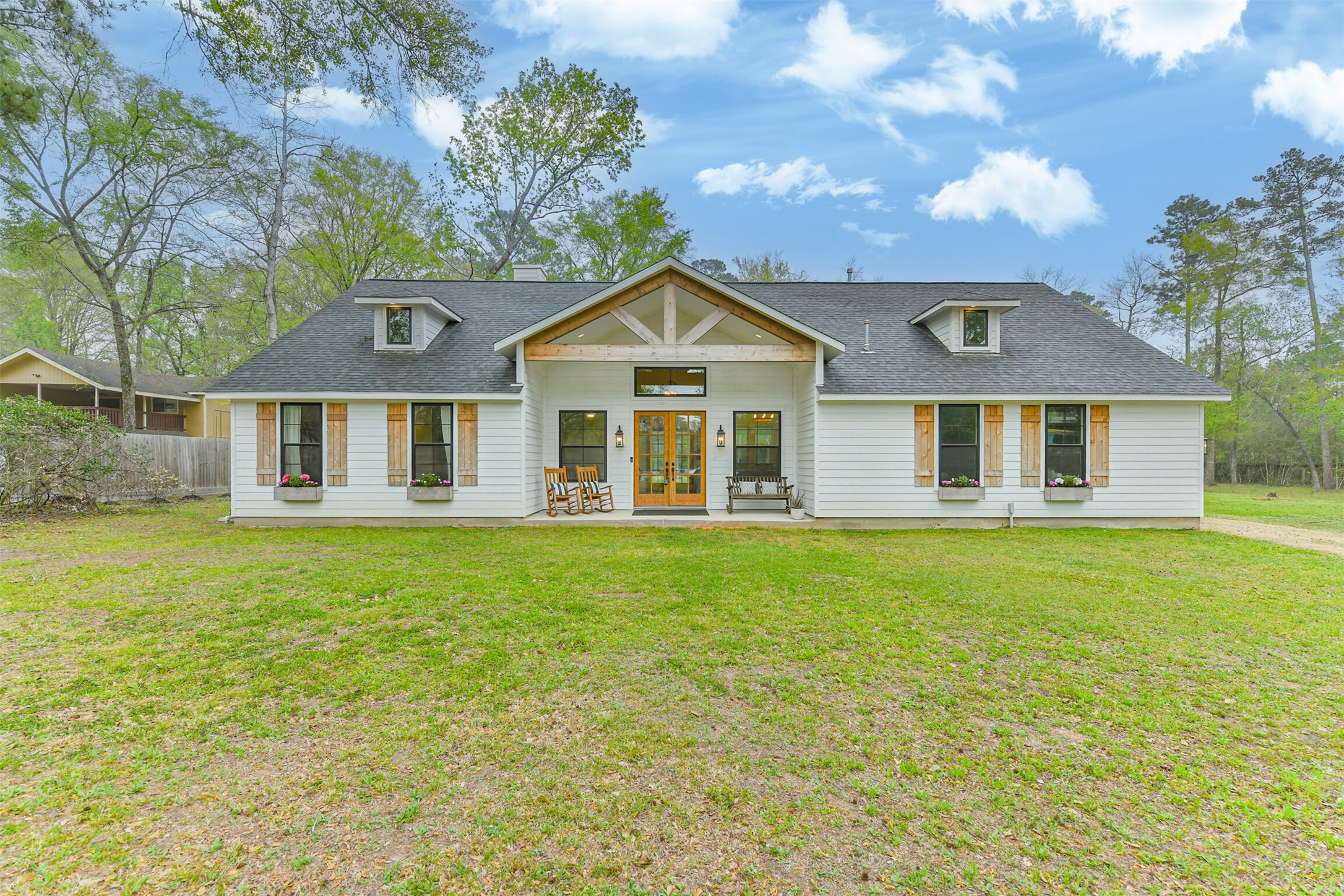 118 Mapleleaf Street Magnolia TX 77354