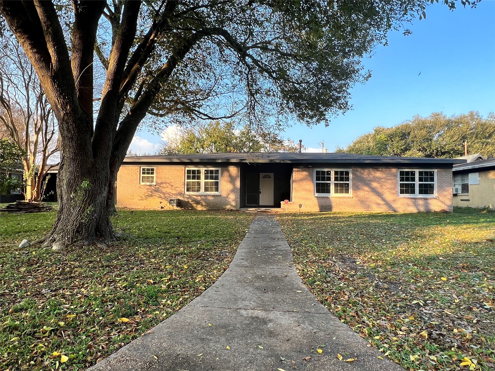 18 12th Avenue N Texas City TX 77590