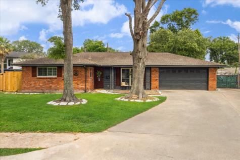 10228 Brinwood Drive Houston TX 77043