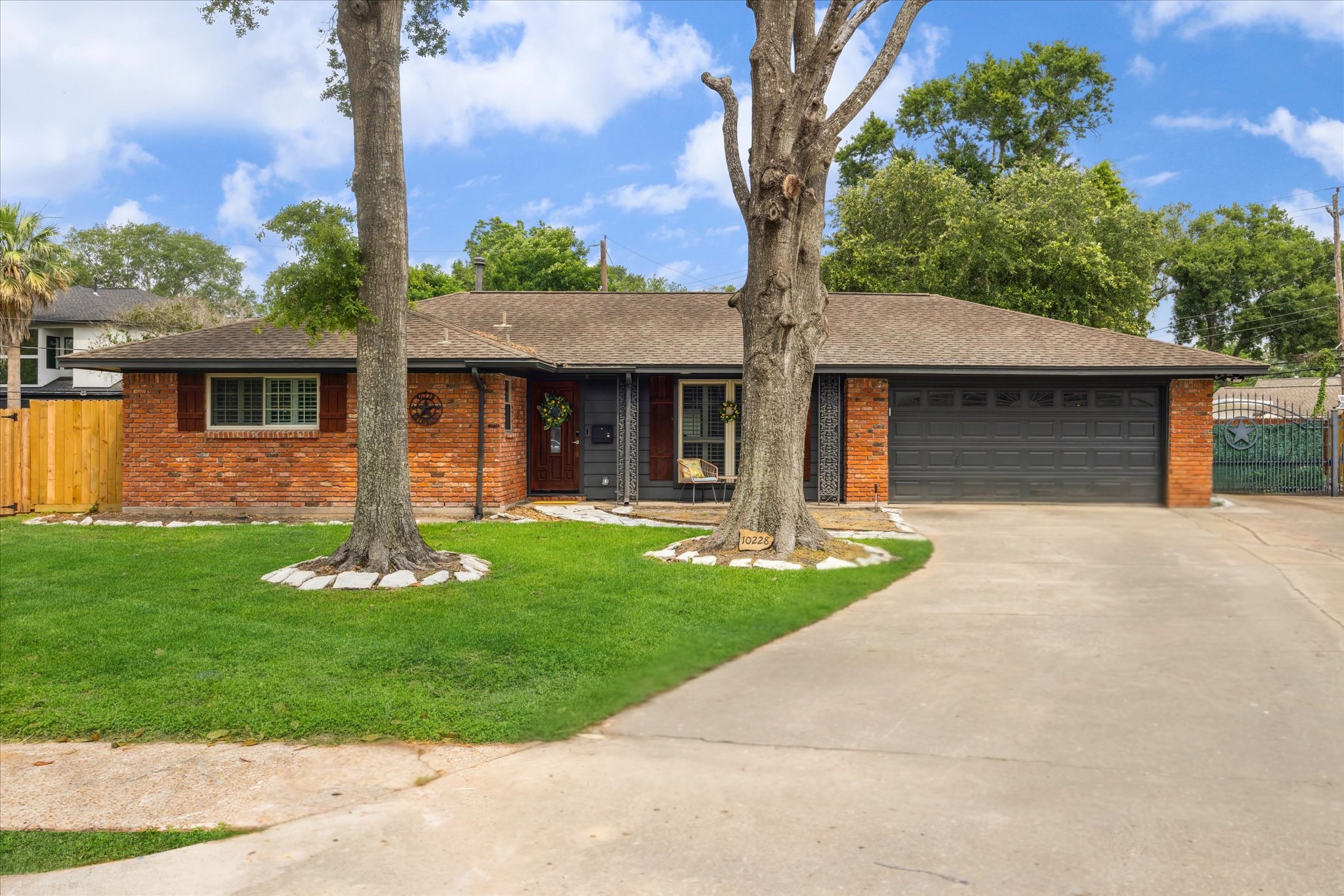 10228 Brinwood Drive Houston TX 77043
