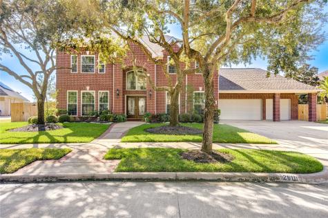 2611 Winston Court Pearland TX 77584