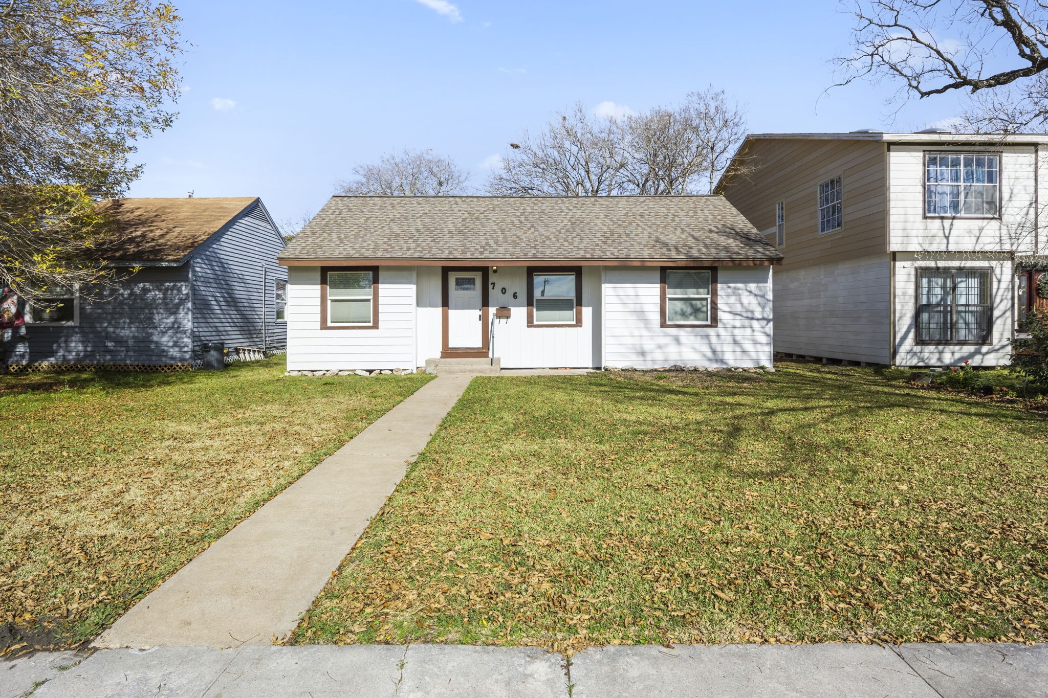 706 13th Avenue N Texas City TX 77590