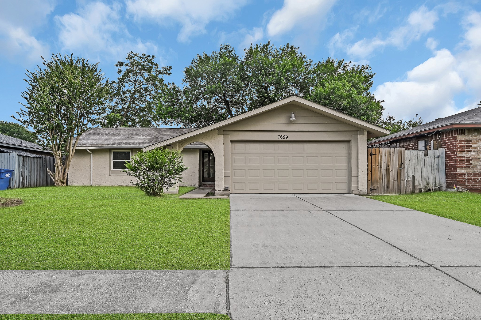 7659 Smiling Wood Lane Houston TX 77086