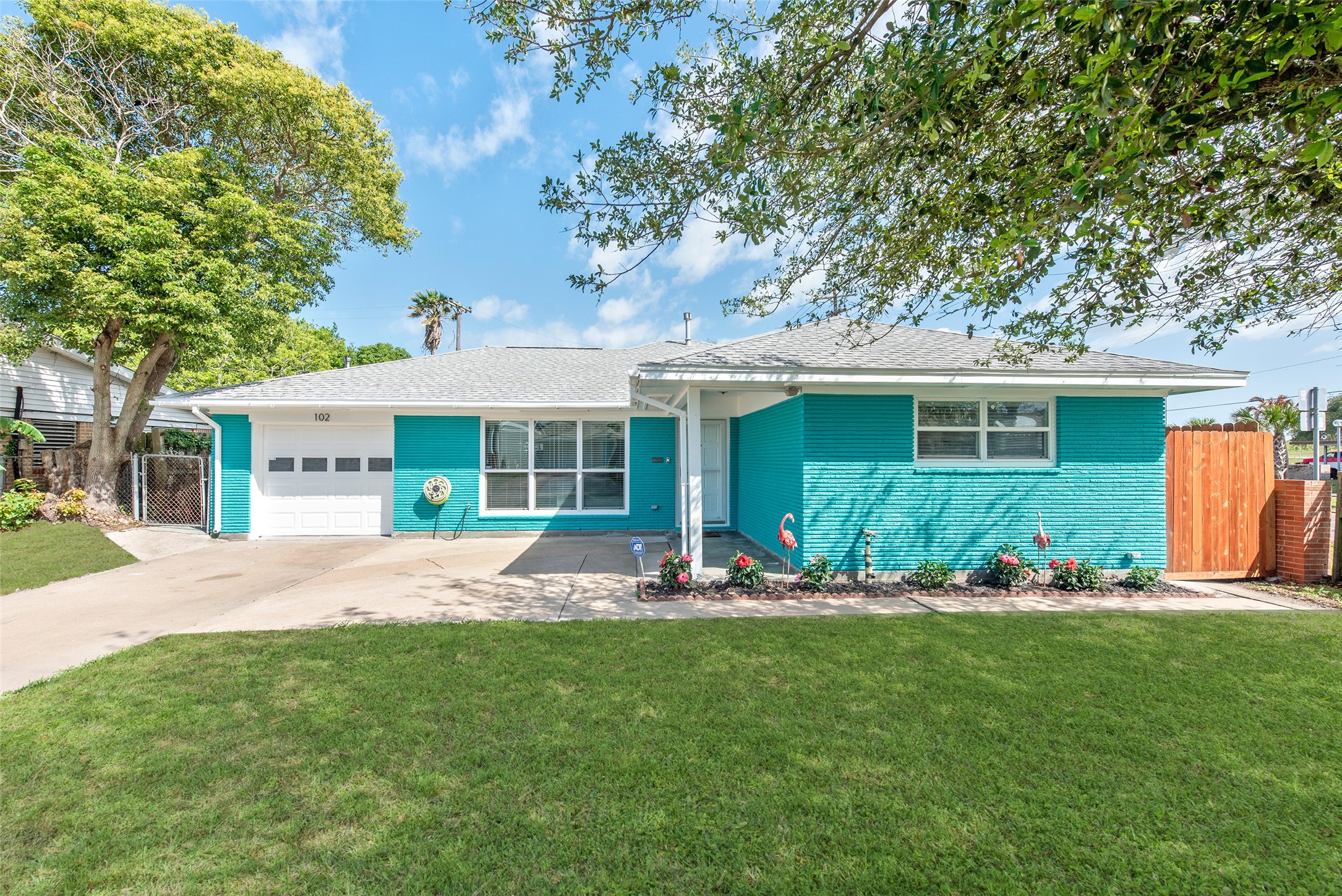102 Coral Lane Galveston TX 77550