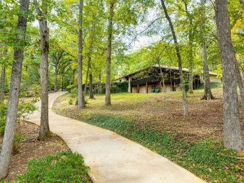 2223 N Link Street Palestine TX 75803