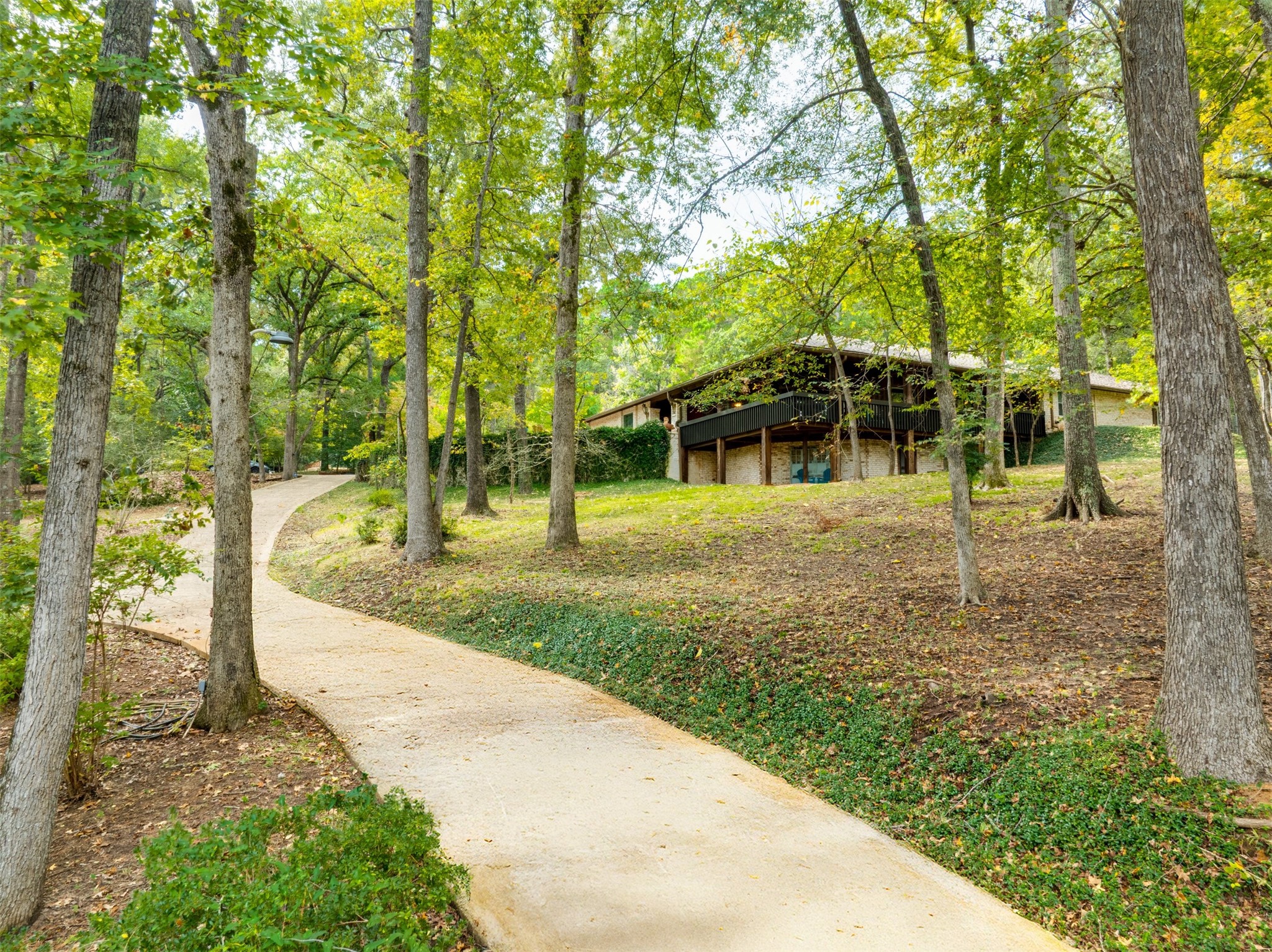 2223 N Link Street Palestine TX 75803