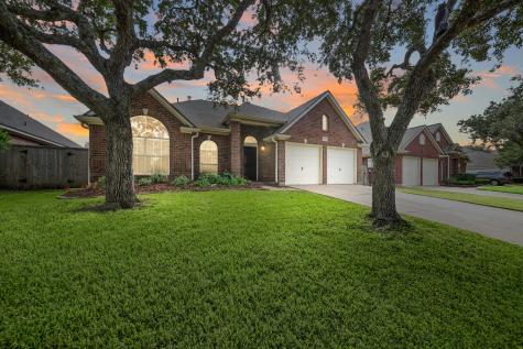 7502 Greatwood Grove Drive Sugar Land TX 77479