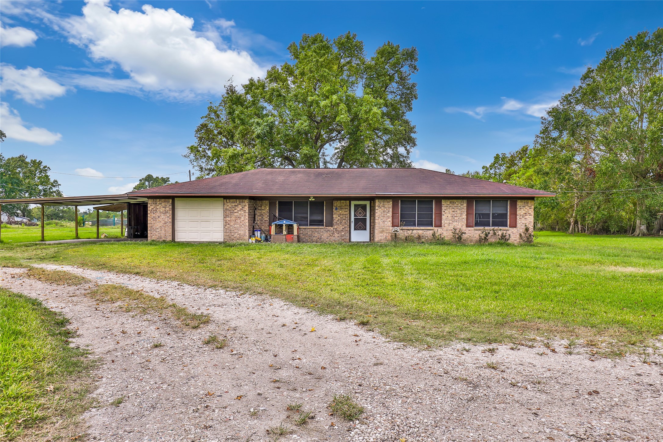 1433 County Road 605 Dayton TX 77535
