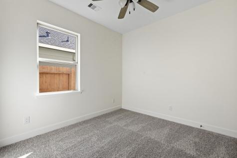 708 Duncan Avenue Cleveland TX 77327